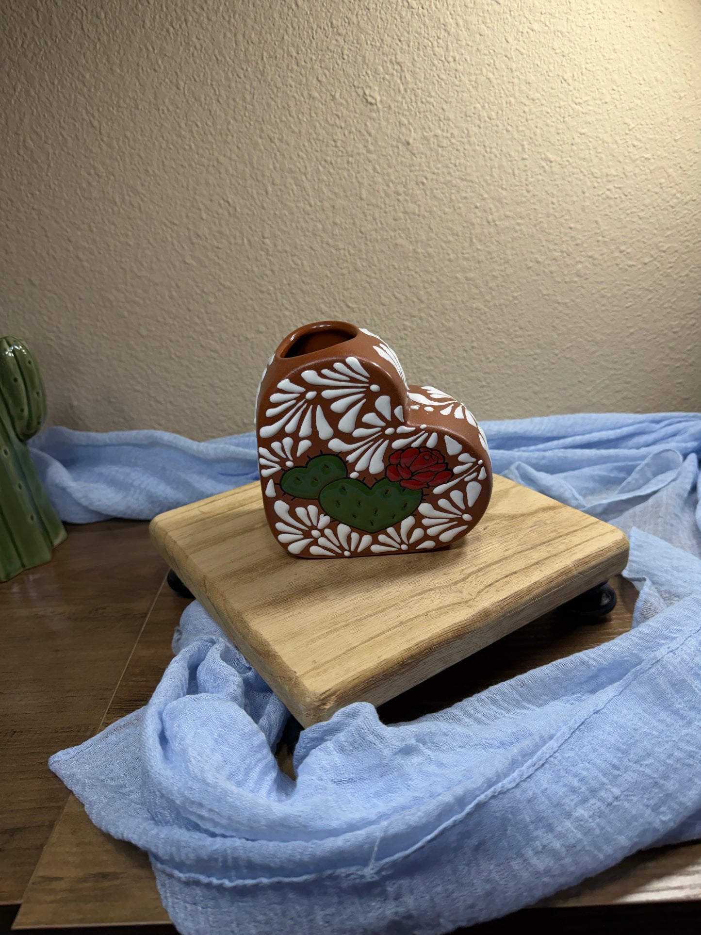 Heart flower vase