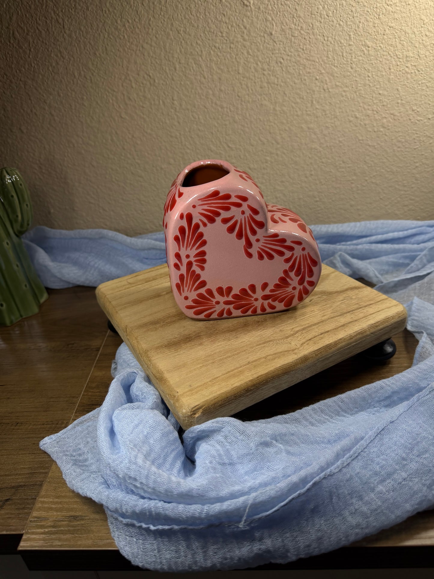 Heart flower vase